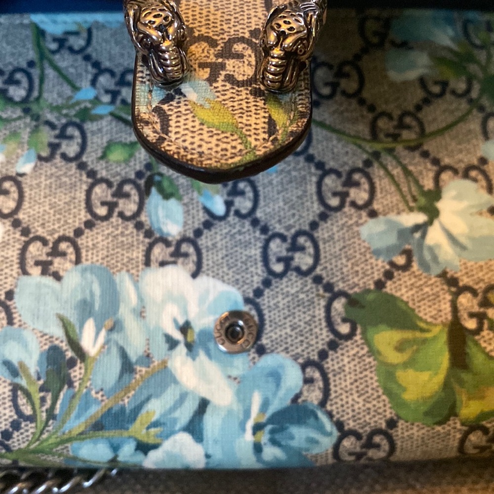 Gucci Blue Blooms GG Supreme Canvas Dionysus Wallet On Chain - Picture 6 of 13